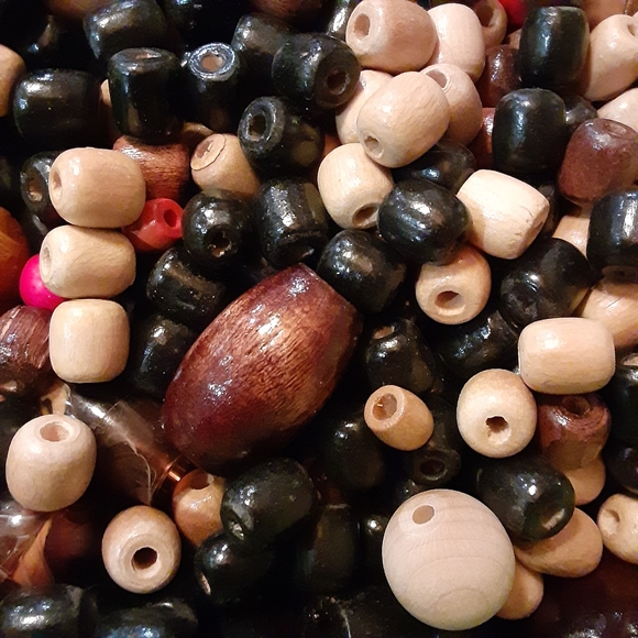 Vintage Wooden Macrame Beads HUGE LOT 5.7 lbs Mixed Boho Dreadlocks Crafting - Picture 4 of 7